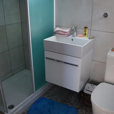 Apartment Property Direct Andria Court