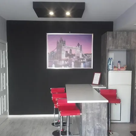 Apartment Property Direct Andria Court